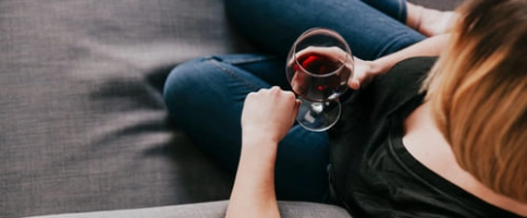 причины женского алкоголизма